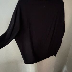 Lululemon Back-in-action Black Long Sleeve Top
